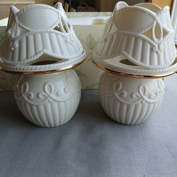 Lenox Great Giftables Carved Tea Light Lamps set of 2 in original box EUC - Picture 1 of 8